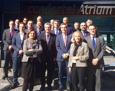 Foto de familia de los participantes en las jornadas de GEBTA