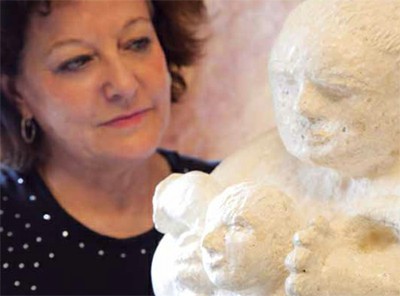 La escultora Francisca Llabrés