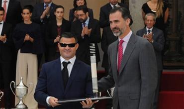David Casinos recoge, el año pasado, el último Premio Olimpia, de manos de Felipe VI