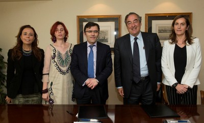 Representantes del Foro Inserta Responsable, Fundación ONCE y CEOE, tras suscribir el acuerdo