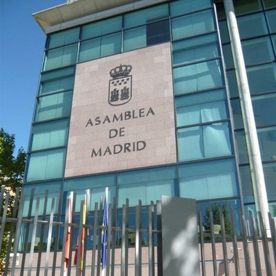 Fachada del edificio de la Asamblea de Madrid