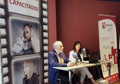 Xavier Grau (izquierda) y Loli García en el acto de presentación de la iniciativa