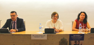 De izquierda a derecha: José Luis Martínez Donoso, Pilar Pacheco y Mercedes Jaraba