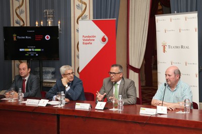 Acto de presentación en el Teatro Real, con (de izquierda a derecha) Santiago Moreno, Ignacio García, Ángel Luis Gómez y Alberto Gil