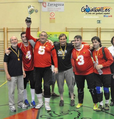 El equipo de Chamartín alza la copa del Campeonato de España de goalball 2015