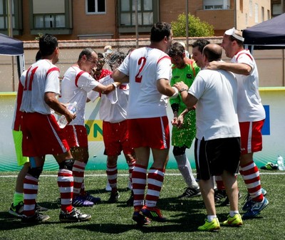 El equipo madrileño B1 celebra su triunfo nada más pitarse el final del partido