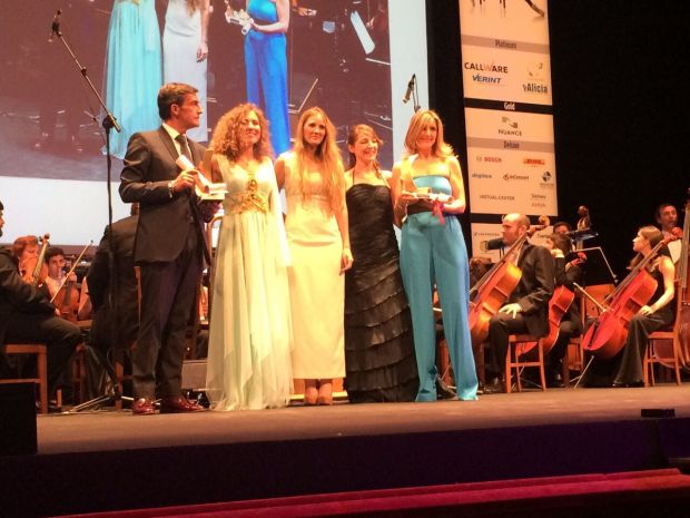 Representantes de ILUNION Contact Center recogen el premio ‘Platinum Contact Center Awards 2015’