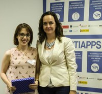 Ana Uruñuela (a la derecha), junto a la galordanada Laura Taravilla