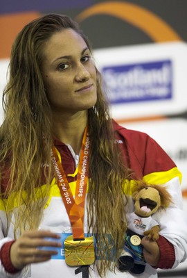 Sarai Gascón, con su medalla de oro