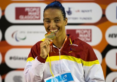 Teresa Perales con su sexta y última medalla: un nuevo oro