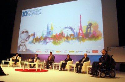 Vista general del escenario de inauguración del Congreso