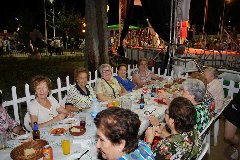 Grupo de mayores en la Feria de Murcia