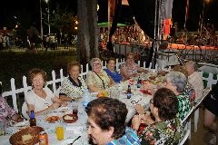 Grupo de mayores en la Feria de Murcia