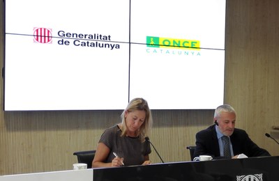 Neus Munté (a la izquierda) y Xavier Grau