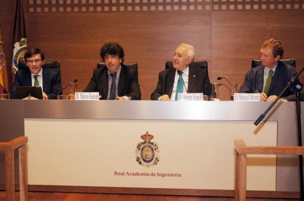 Participantes de las instituciones organizadoras en el acto celebrado en la sede de  la Real Academia de Ingeniería