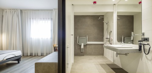 Habitación accesible del hotel Ilunion San Mamés