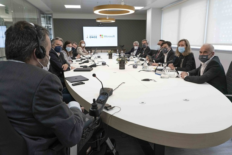 Momento de la reunión en Torre Ilunion