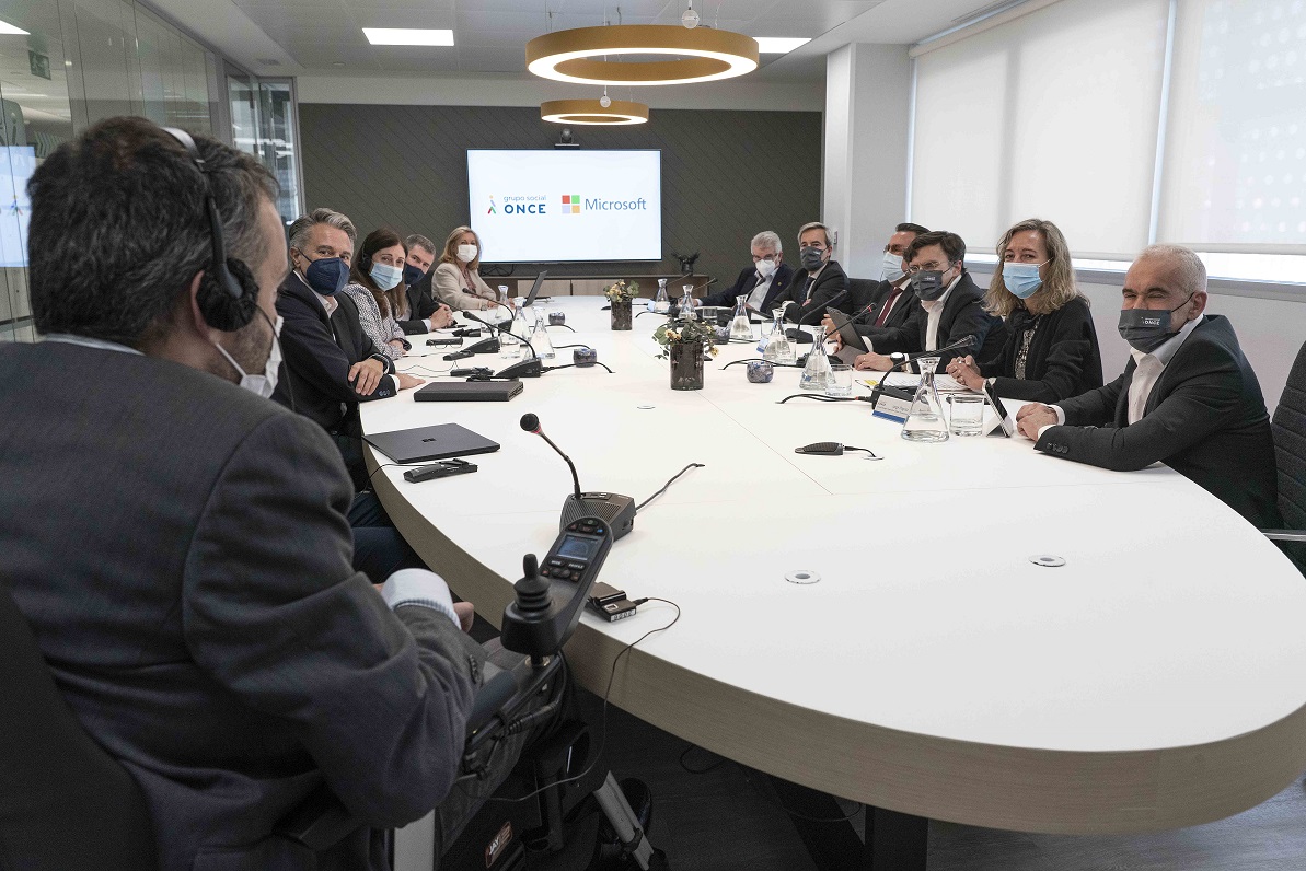 Momento de la reunión en Torre Ilunion