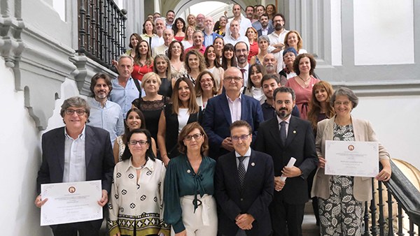 Foto de familia de los galardonados