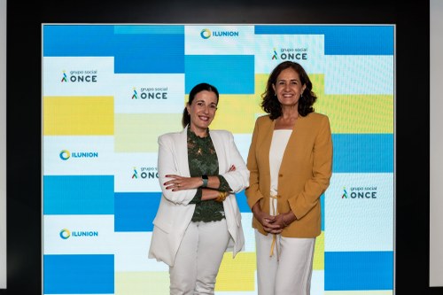 Paola del Río y Beatriz Martín sellan el convenio
