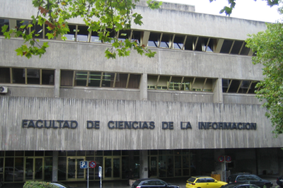 Fachada de la Facultad de Ciencias de la Información de la Universidad Complutense de Madrid