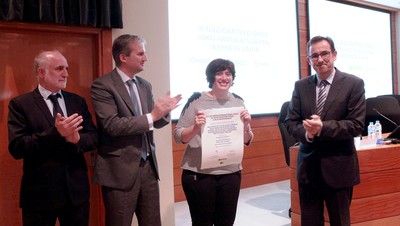 Entrega premio III Certamen Juego Responsable