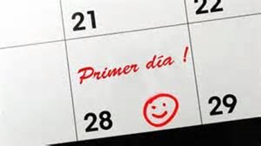 Calendario con primer día escrito