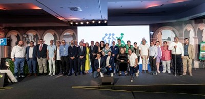 foto de los participantes en el evento 