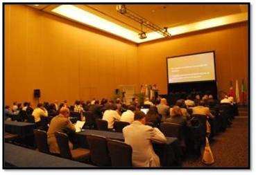 Imágen de la sala de reuniones con participantes durante el seminario Cibelae en Puntacana